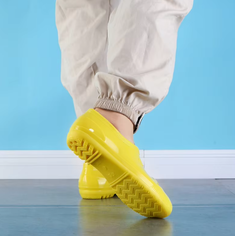 Botas aislantes resistentes al desgaste